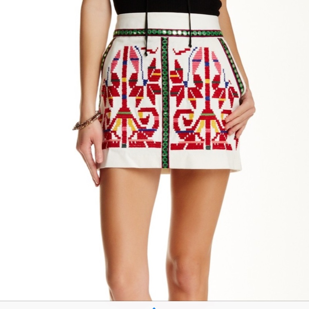 Hiche Mexican Hand Embroidered Skirt (Size Small) - Perfect for Tulum vacation!